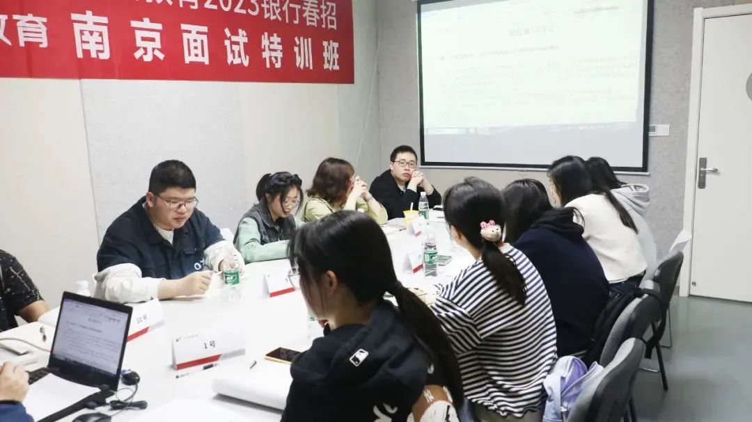我們經(jīng)得起考驗。